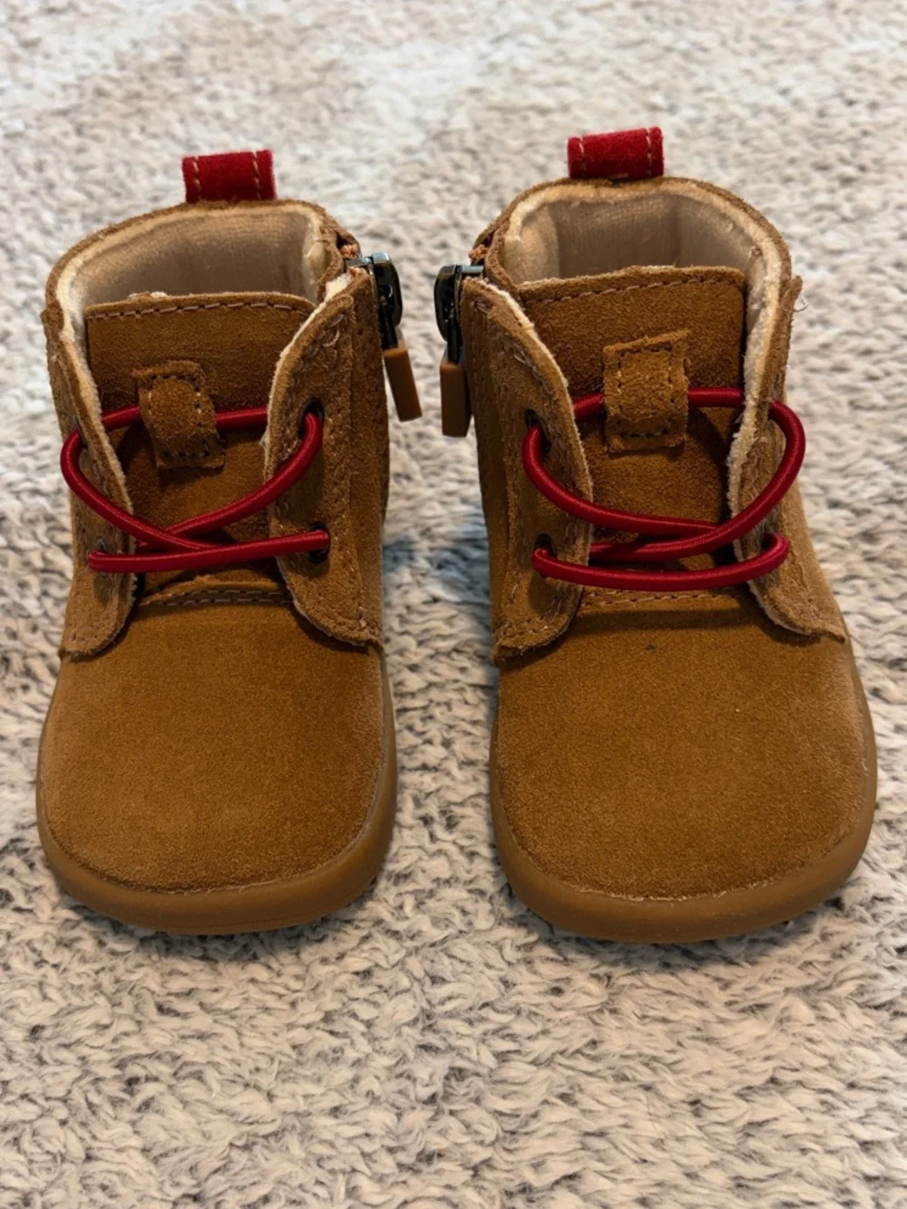 UGG Infant Kristjan Chukka Boots in Chestnut Size 2